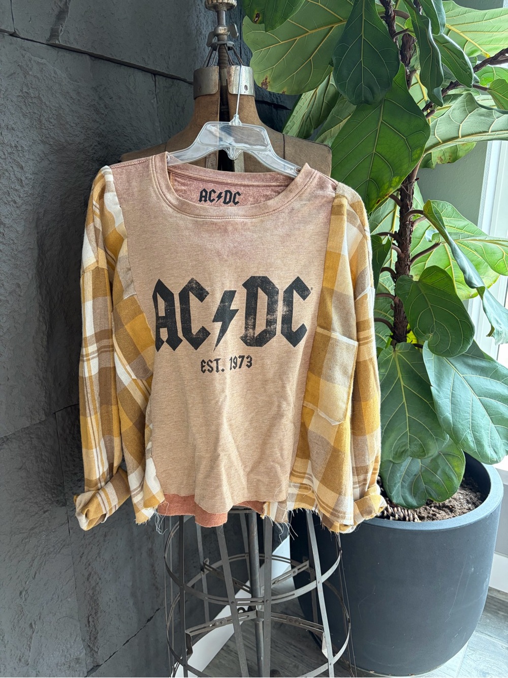 NOT PERFECT AC/DC woman’s Beige & Mustard Plaid Long-Sleeve Top